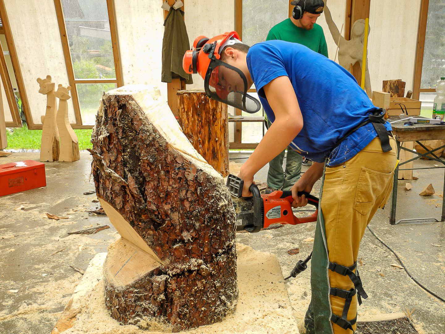 2_Kettensaegenschnitzen-02