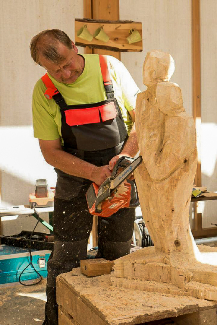 schnitzen-kettensaege-23