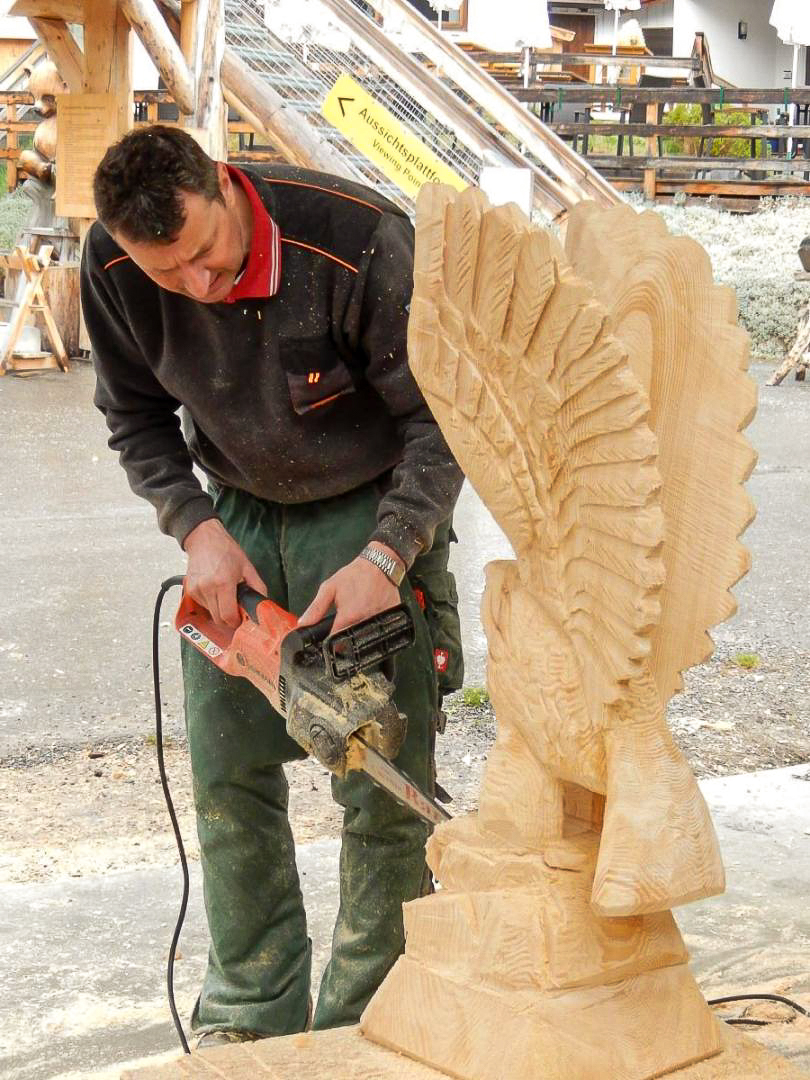 schnitzen-kettensaege-adler-09