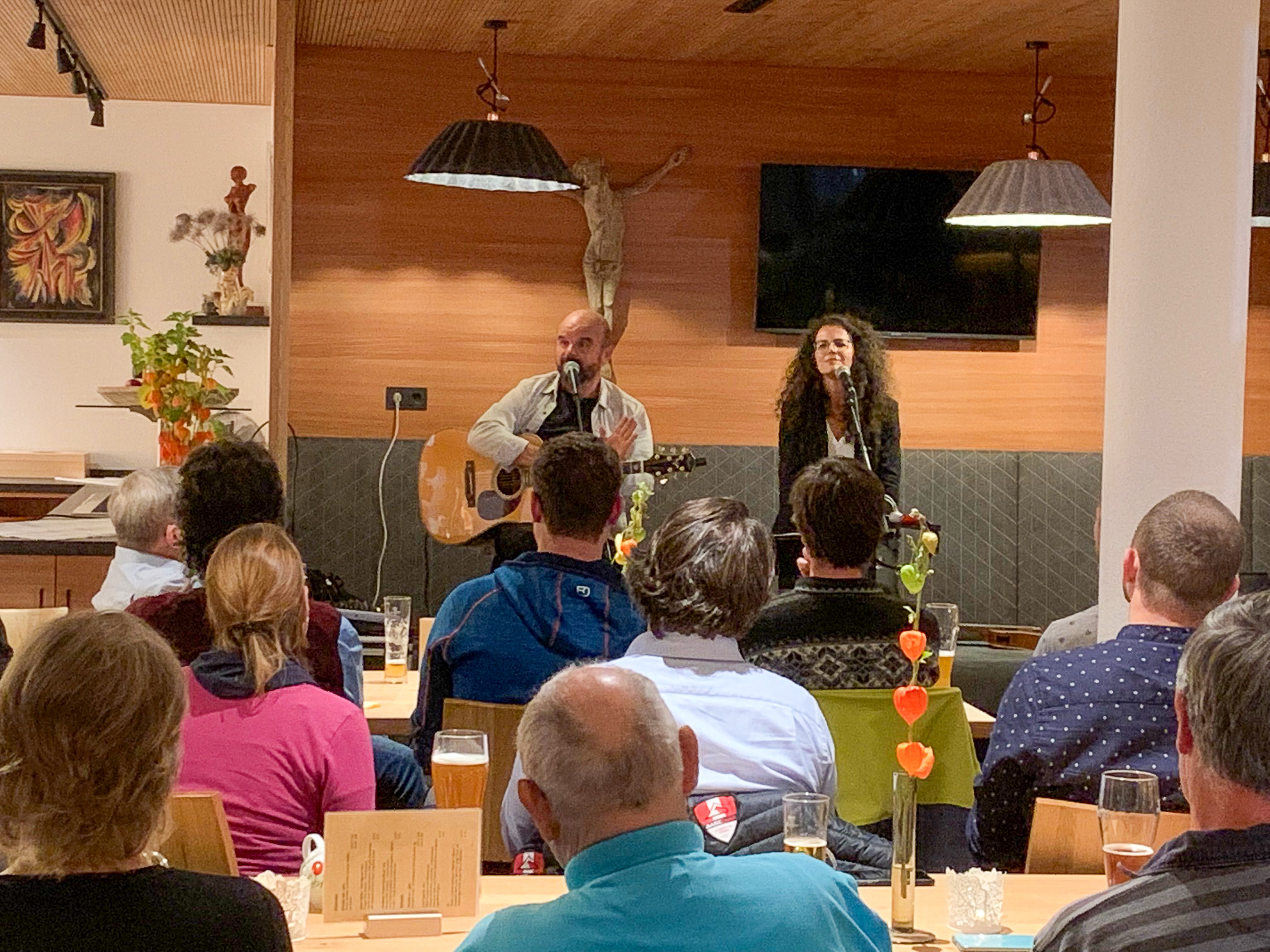 S 73 Feier _ Evtl auch für seite 4 ein besseres dabei (1)