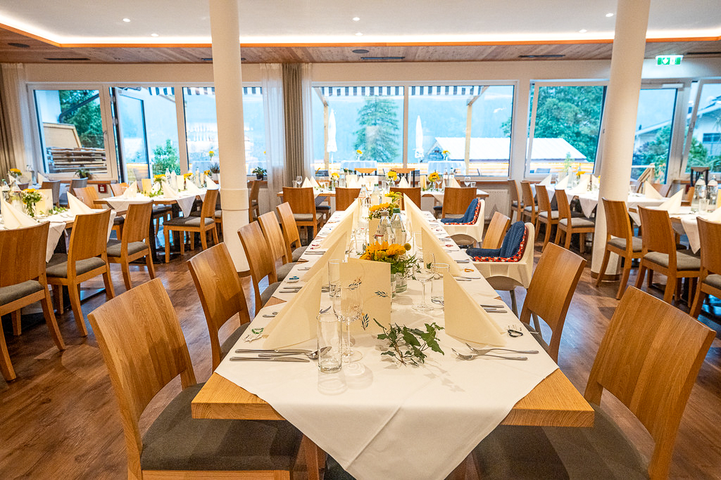 S 73 Feier _ Evtl auch für seite 4 ein besseres dabei (14)